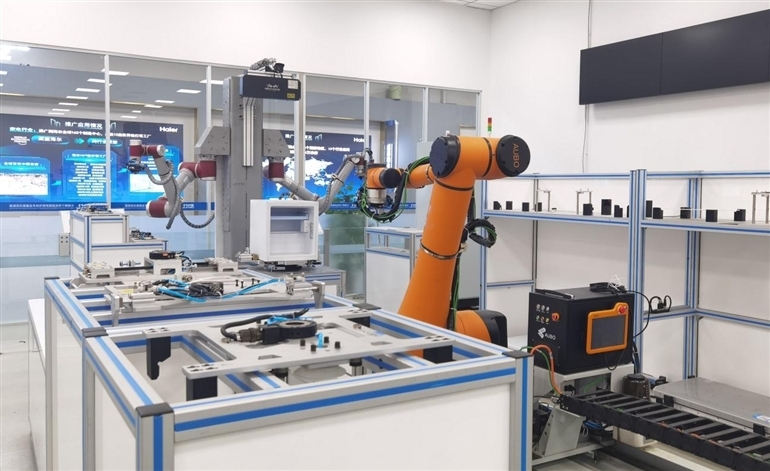 《卡奥斯智造科技入选“2025中国智能制造十大科技进展”》