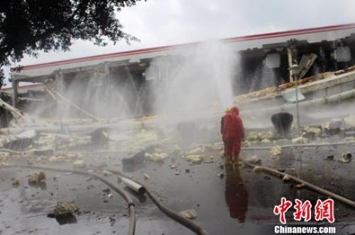 四川一食品厂疑似爆炸氨气泄漏