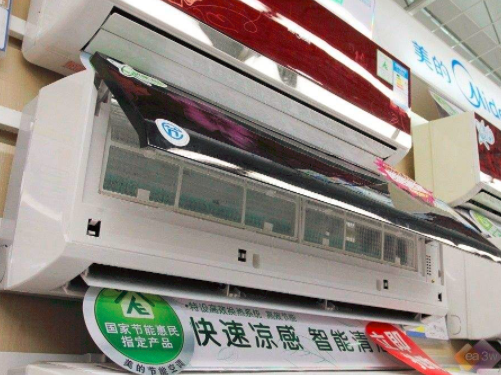 今年2、3月份国内空调线下价格分别同比下降了10.6%和0.4%